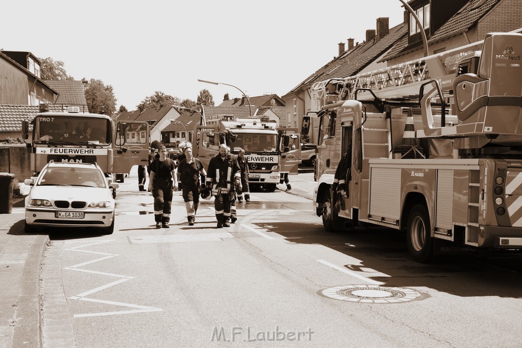 Feuer 1 Koeln Porz Grengel Waldstr P089.JPG - Miklos Laubert